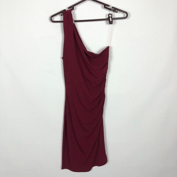 Glamour & Co Oxblood Red One Shoulder Ruched Dress - Picture 2 of 7